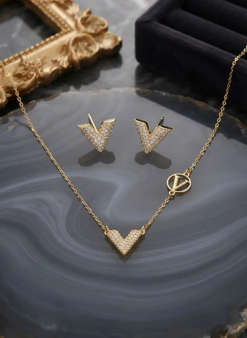 Crystal V Jewelry Set